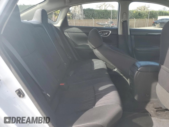 2018 Nissan Sentra S z VIN 3N1AB7AP7JY253930, wystawiony jako Copart lot #45311085 z przebiegiem 88 288 mil mil oraz Szkoda całkowita • Salvage title. Historia ofert i sprzedaży dostępna na DreamBid. Obrazek 10.