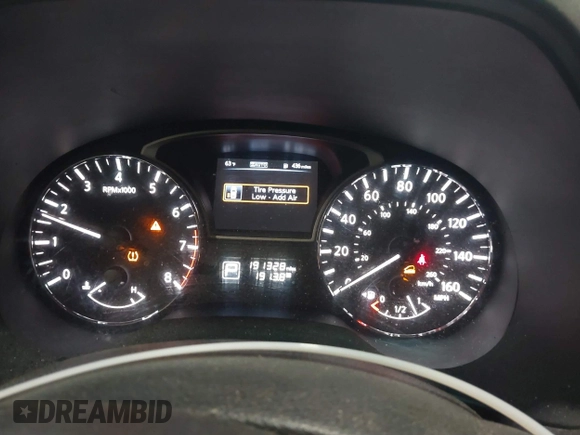 2015 Nissan Pathfinder SL with VIN 5N1AR2MM3FC642198, listed as a IAAI auction lot 42462300 with 191,328 mi miles and . Bid and sale history available at DreamBid. Image 7.