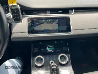 2020 Land Rover Range Rover Evoque SE z VIN SALZP2FX9LH021558, wystawiony jako Copart lot #58984965 z przebiegiem 157 349 mil mil oraz Czysty tytuł • Clean title. Historia ofert i sprzedaży dostępna na DreamBid. Obrazek 10.