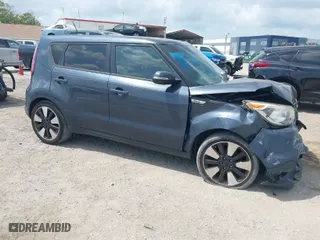 2015 Kia Soul ! with VIN KNDJX3A52F7225256, listed as a IAAI auction lot 41815099 with 87,512 mi miles. Bid and sale history available at carsss.com. Image 1.