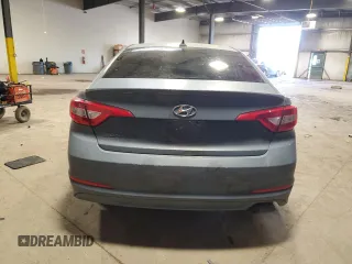 2017 Hyundai Sonata 2.4L z VIN 5NPE24AF4HH492833, wystawiony jako Copart lot #54336935 z przebiegiem 123 151 mil mil oraz Szkoda całkowita • Salvage title. Historia ofert i sprzedaży dostępna na DreamBid. Obrazek 6.