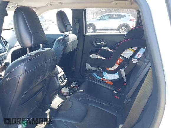 2015 Jeep Cherokee Limited with VIN 1C4PJMDB2FW545430, listed as a IAAI auction lot 41822780 with 135,639 mi miles. Bid and sale history available at carsss.com. Image 8.