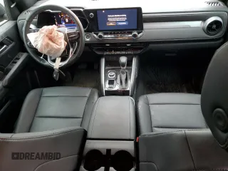 2023 Chevrolet Colorado 4WD LT z VIN 1GCPTCEK7P1227580, wystawiony jako Copart lot #78911734 z przebiegiem 14 165 mil mil oraz Szkody całkowita. Historia ofert i sprzedaży dostępna na DreamBid. Obrazek 8.