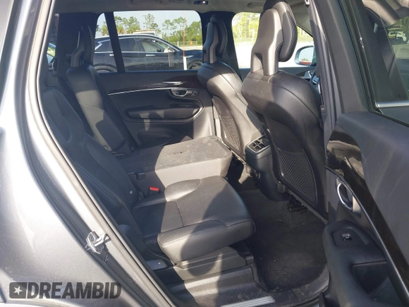 2018 Volvo XC90 Momentum with VIN YV4102CK7J1344205, listed as a IAAI auction lot 41730025 with 135,057 mi miles and . Bid and sale history available at DreamBid. Image 8.