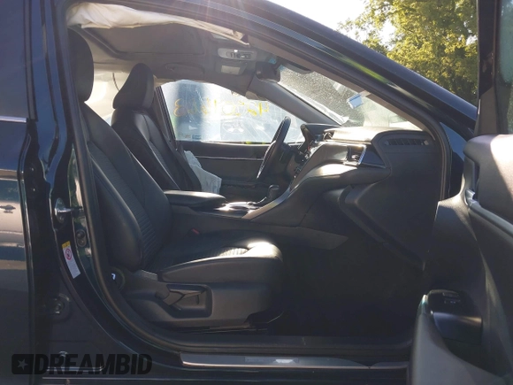 2018 Toyota Camry LE with VIN 4T1B11HK2JU579550, listed as a IAAI auction lot 42309663 with 40,868 mi miles and . Bid and sale history available at DreamBid. Image 5.