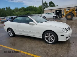 2008 Mercedes-Benz CLK 350 with VIN WDBTK56G88F234161, listed as a Copart auction lot 61867195 with 247,175 mi miles and Salvage title. Bid and sale history available at DreamBid. Image 4.