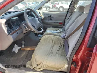 2001 Ford Crown Victoria LX z VIN 2FAFP74W41X205147, wystawiony jako Copart lot #46240035 z przebiegiem 65 495 mil mil oraz Szkoda całkowita • Salvage title. Historia ofert i sprzedaży dostępna na DreamBid. Obrazek 7.