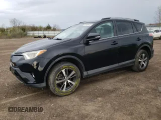 2018 Toyota RAV4 XLE z VIN 2T3WFREV8JW475748, wystawiony jako Copart lot #53929845 z przebiegiem 141 438 mil mil oraz Szkoda całkowita • Salvage title. Historia ofert i sprzedaży dostępna na DreamBid. Obrazek 1.