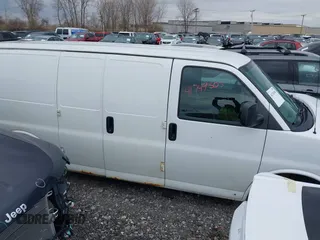 2016 Chevrolet Express Cargo Van with VIN 1GCWGAFFXG1295569, listed as a IAAI auction lot 41749305 with 1 mi miles. Bid and sale history available at carsss.com. Image 14.