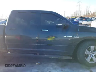 2009 Dodge 1500 Laramie z VIN 1D3HV13T49S730776, wystawiony jako IAAI lot #41396097 z przebiegiem 206 684 mil mil oraz . Historia ofert i sprzedaży dostępna na DreamBid. Obrazek 13.
