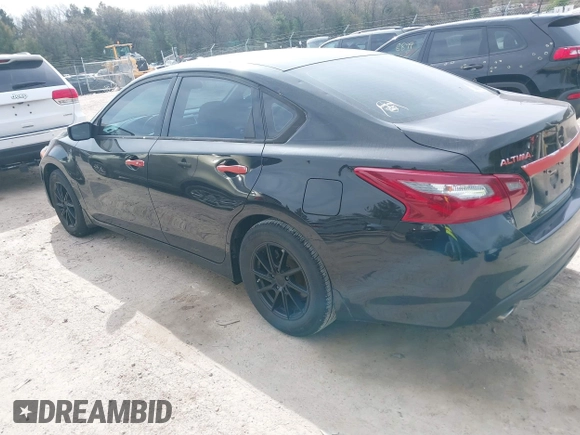 2018 Nissan Altima 2.5 S with VIN 1N4AL3AP3JC270628, listed as a IAAI auction lot 42148978 with 62,561 mi miles. Bid and sale history available at carsss.com. Image 3.