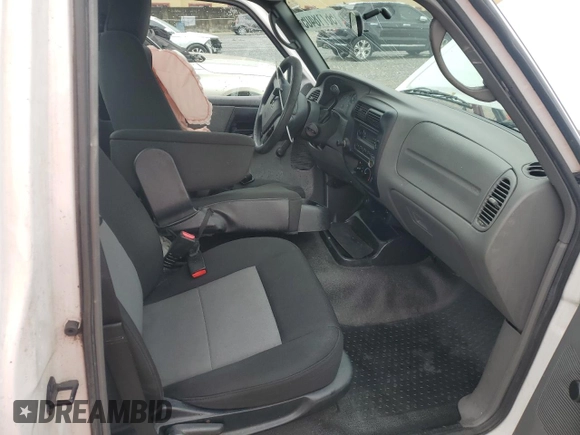 2010 Ford Ranger XL z VIN 1FTKR1AD8APA64656, wystawiony jako Copart lot #56718405 z przebiegiem 183 939 mil mil oraz Nie do naprawy • Non repairable. Historia ofert i sprzedaży dostępna na DreamBid. Obrazek 7.