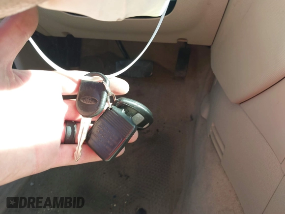 2006 Ford Explorer XLS с VIN 1FMEU72E56UA25727, выставлен на аукционе IAAI как лот 40819312 с пробегом 199 740 миль миль и . История ставок и продаж доступна на DreamBid. Изображение 11.