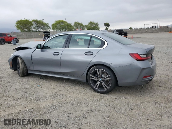 2024 BMW 3 Series 330i с VIN 3MW69FF00R8D85599, выставлен на аукционе Copart как лот 55884005 с пробегом 18 822 миль миль и Списание • Salvage title. История ставок и продаж доступна на DreamBid. Изображение 2.