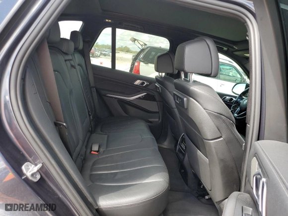 2021 BMW X5 sDrive40i with VIN 5UXCR4C06M9F65541, listed as a Copart auction lot 46525585 with 55,152 mi miles and Salvage Title. Bid and sale history available at carsss.com. Image 11.