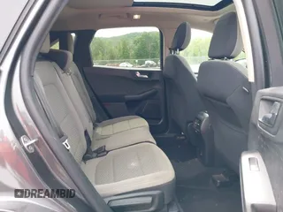 2020 Ford Escape SE z VIN 1FMCU9G68LUB54383, wystawiony jako IAAI lot #42356897 z przebiegiem 69 587 mil mil oraz . Historia ofert i sprzedaży dostępna na DreamBid. Obrazek 8.