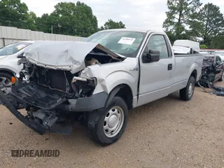 2013 Ford F-150 XL z VIN 1FTMF1CM1DKF27849, wystawiony jako IAAI lot #42308542 z przebiegiem 74 352 mil mil oraz . Historia ofert i sprzedaży dostępna na DreamBid. Obrazek 2.
