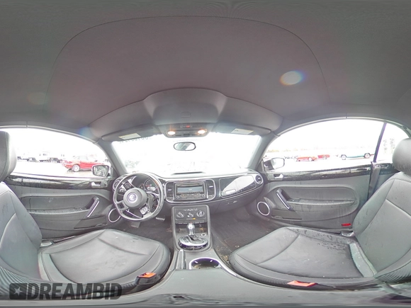 2015 Volkswagen Beetle 1.8T с VIN 3VW517AT5FM814247, выставлен на аукционе Copart как лот 86159494 с пробегом Не указан миль и Списание • Salvage title. История ставок и продаж доступна на DreamBid. Изображение 16.