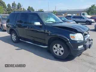 2010 Ford Explorer XLT with VIN 1FMEU7DE4AUA73161, listed as a IAAI auction lot 42175351 with 178,936 mi miles. Bid and sale history available at carsss.com. Image 1.