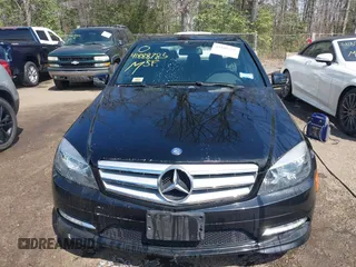 2011 Mercedes-Benz C 300 Sport z VIN WDDGF8BB3BR180976, wystawiony jako IAAI lot #41888785 z przebiegiem 47 532 mil mil oraz . Historia ofert i sprzedaży dostępna na DreamBid. Obrazek 12.