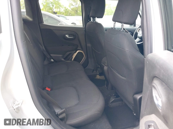 2017 Jeep Renegade Latitude z VIN ZACCJBBB6HPG40367, wystawiony jako IAAI lot #42053957 z przebiegiem 105 893 mil mil oraz . Historia ofert i sprzedaży dostępna na DreamBid. Obrazek 8.