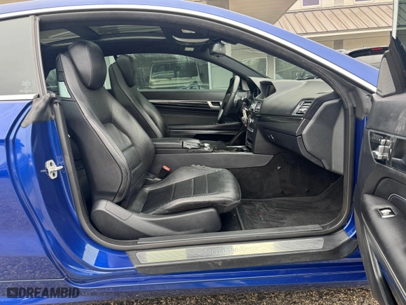 2017 Mercedes-Benz E-Class E 400 with VIN WDDKJ6HB8HF353602, listed as a Copart auction lot 52461125 with 148,972 mi miles and Clean Title. Bid and sale history available at carsss.com. Image 5.