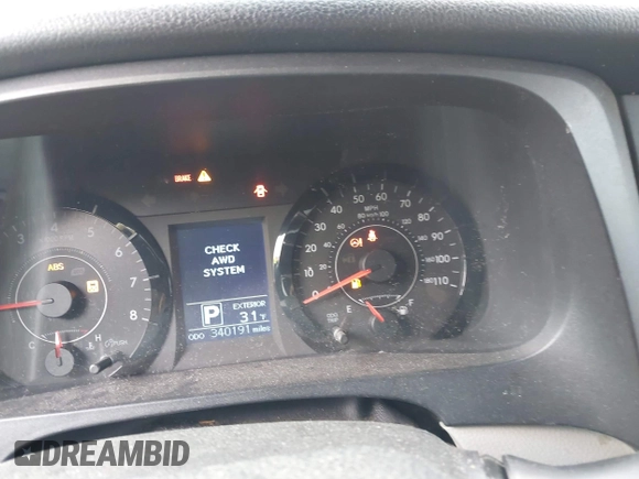 2017 Toyota Sienna LE with VIN 5TDJZ3DC8HS160748, listed as a IAAI auction lot 41327151 with 342,006 mi miles. Bid and sale history available at carsss.com. Image 7.