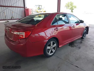 2014 Toyota Camry L with VIN 4T1BF1FK6EU781222, listed as a IAAI auction lot 42000801 with 175,994 mi miles. Bid and sale history available at carsss.com. Image 4.