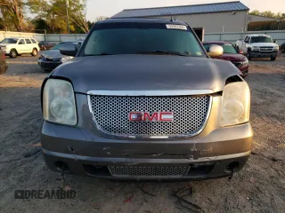 2012 GMC Yukon XL Denali with VIN 1GKS2MEF8CR200877, listed as a Copart auction lot 53282365 with 267,265 mi miles and Salvage Title. Bid and sale history available at carsss.com. Image 5.