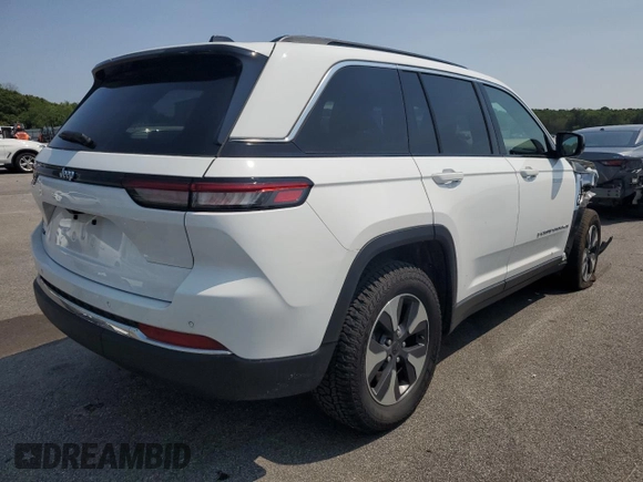 2024 Jeep Grand Cherokee z VIN 1C4RJYB62RC120284, wystawiony jako Copart lot #60720055 z przebiegiem 34 295 mil mil oraz Czysty tytuł • Clean title. Historia ofert i sprzedaży dostępna na DreamBid. Obrazek 3.