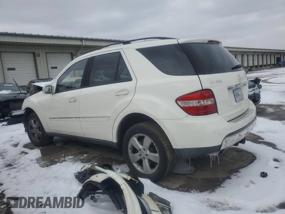 2006 Mercedes-Benz M 500 z VIN 4JGBB75E46A027491, wystawiony jako Copart lot #45948885 z przebiegiem 109 812 mil mil oraz Szkoda całkowita • Salvage title. Historia ofert i sprzedaży dostępna na DreamBid. Obrazek 2.