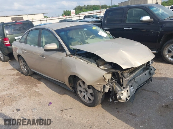2007 Ford Five Hundred SEL z VIN 1FAHP241X7G130257, wystawiony jako IAAI lot #42129777 z przebiegiem 266 107 mil mil oraz . Historia ofert i sprzedaży dostępna na DreamBid. Obrazek 1.