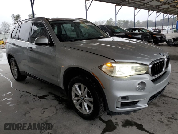 2015 BMW X5 sDrive35i with VIN 5UXKR2C57F0H39345, listed as a Copart auction lot 48373965 with 197,310 mi miles and Clean Title. Bid and sale history available at carsss.com. Image 4.