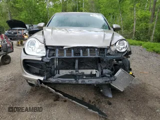 2004 Porsche Cayenne Turbo z VIN WP1AC29P44LA93499, wystawiony jako Copart lot #56761105 z przebiegiem Nie podano mil oraz Szkoda całkowita • Salvage title. Historia ofert i sprzedaży dostępna na DreamBid. Obrazek 5.