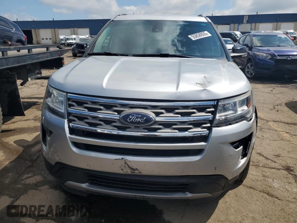 2018 Ford Explorer XLT z VIN 1FM5K8D88JGB53969, wystawiony jako Copart lot #55858935 z przebiegiem 154 555 mil mil oraz Czysty tytuł • Clean title. Historia ofert i sprzedaży dostępna na DreamBid. Obrazek 5.