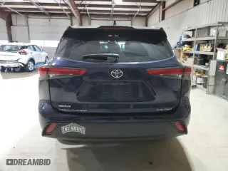 2022 Toyota Highlander XLE with VIN 5TDHZRBH5NS566420, listed as a Copart auction lot 51461485 with 29,420 mi miles and Salvage Title. Bid and sale history available at carsss.com. Image 6.