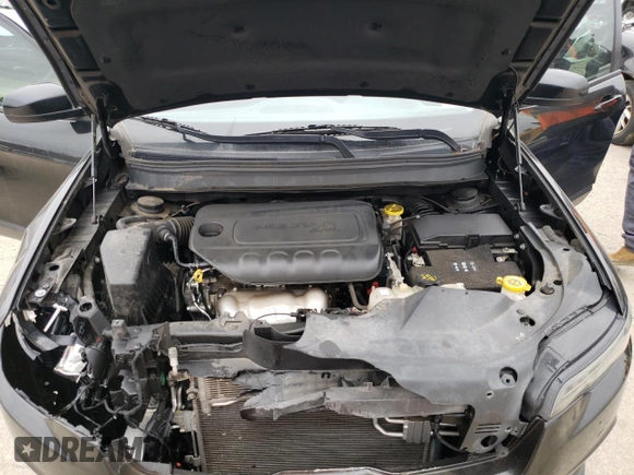 2020 Jeep Cherokee Latitude with VIN 1C4PJMCB7LD546758, listed as a Copart auction lot 47546315 with 104,802 mi miles and Salvage title. Bid and sale history available at DreamBid. Image 12.