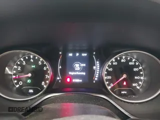 2019 Jeep Compass Latitude с VIN 3C4NJDBB0KT828886, выставлен на аукционе IAAI как лот 42614817 с пробегом 81 985 миль миль и . История ставок и продаж доступна на DreamBid. Изображение 7.