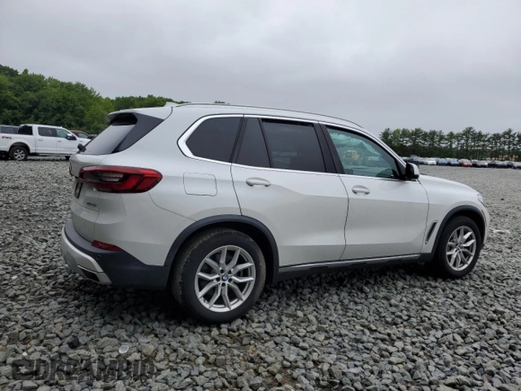 2020 BMW X5 xDrive40i with VIN 5UXCR6C06L9B11252, listed as a Copart auction lot 59634655 with Not provided miles and Salvage title. Bid and sale history available at DreamBid. Image 3.