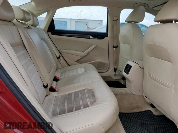 2015 Volkswagen Passat SEL Premium z VIN 1VWCV7A33FC028380, wystawiony jako Copart lot #59144665 z przebiegiem 165 740 mil mil oraz Czysty tytuł • Clean title. Historia ofert i sprzedaży dostępna na DreamBid. Obrazek 10.