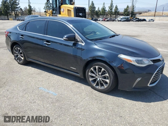 2018 Toyota Avalon Hybrid XLE Plus z VIN 4T1BD1EB6JU063543, wystawiony jako Copart lot #52554915 z przebiegiem 122 986 mil mil oraz Szkoda całkowita • Salvage title. Historia ofert i sprzedaży dostępna na DreamBid. Obrazek 4.