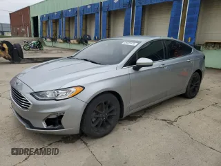 2020 Ford Fusion SE with VIN 3FA6P0HD3LR180422, listed as a Copart auction lot 52022875 with 41,981 mi miles and Clean Title. Bid and sale history available at carsss.com. Image 1.