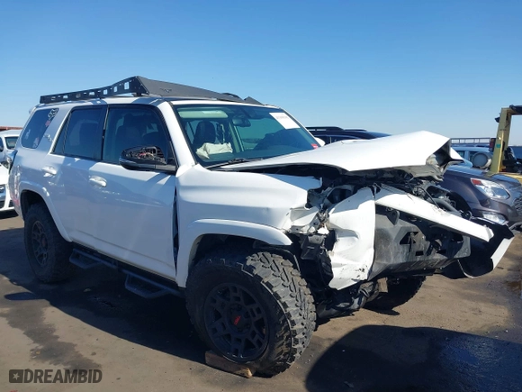 2019 Toyota 4Runner SR5 with VIN JTEBU5JR4K5659014, listed as a IAAI auction lot 41369141 with 90,376 mi miles. Bid and sale history available at carsss.com. Image 1.