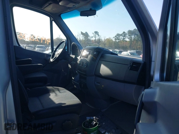 2012 Mercedes-Benz Sprinter Passenger with VIN WDZPE7CC6C5625069, listed as a IAAI auction lot 41922635 with 102,975 mi miles. Bid and sale history available at carsss.com. Image 5.
