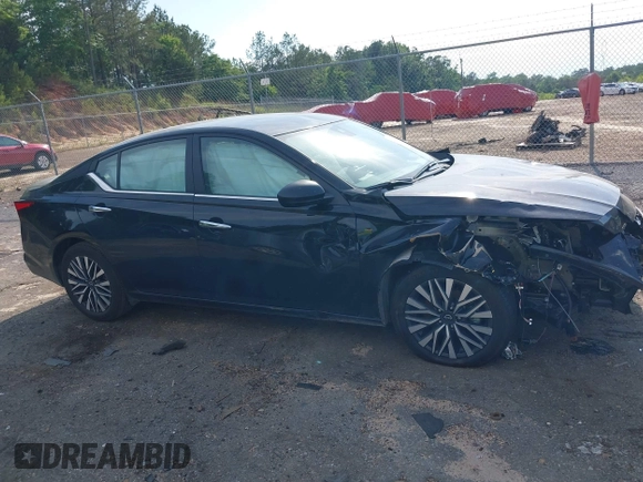 2025 Nissan Altima SV with VIN 1N4BL4DV2SN307873, listed as a IAAI auction lot 42152604 with 14,585 mi miles and . Bid and sale history available at DreamBid. Image 13.