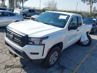 2024 Nissan Frontier S z VIN 1N6ED1CL9RN637505, wystawiony jako IAAI lot #41539688 z przebiegiem 15 924 mil mil oraz . Historia ofert i sprzedaży dostępna na DreamBid. Obrazek 2.