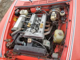 1978 Alfa Romeo Spider z VIN AR115410004488, wystawiony jako Copart lot #74726184 z przebiegiem 50 872 mil mil oraz Szkody całkowita. Historia ofert i sprzedaży dostępna na DreamBid. Obrazek 11.