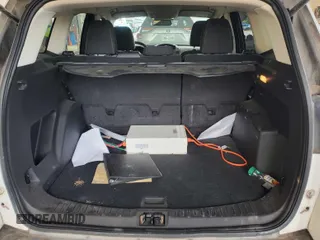 2017 Ford Escape SE z VIN 1FMCU0GD4HUC98854, wystawiony jako IAAI lot #42558269 z przebiegiem 62 975 mil mil oraz . Historia ofert i sprzedaży dostępna na DreamBid. Obrazek 5.