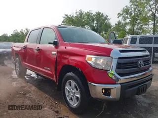 2015 Toyota Tundra SR5 with VIN 5TFDW5F1XFX431572, listed as a IAAI auction lot 42364987 with 241,570 mi miles and . Bid and sale history available at DreamBid. Image 1.