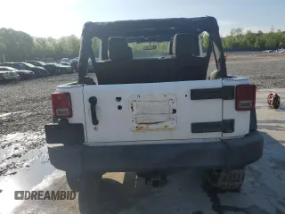 2013 Jeep Wrangler Unlimited Sport z VIN 1C4BJWDG3DL701619, wystawiony jako Copart lot #55880055 z przebiegiem Nie podano mil oraz Szkoda całkowita • Salvage title. Historia ofert i sprzedaży dostępna na DreamBid. Obrazek 6.